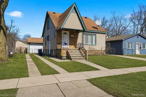 1301 E Muir Ave, Hazel Park, MI 48030