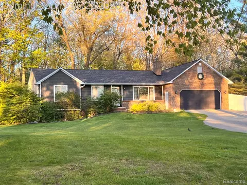 3556 Crestwood Dr, Mayfield, MI 48446