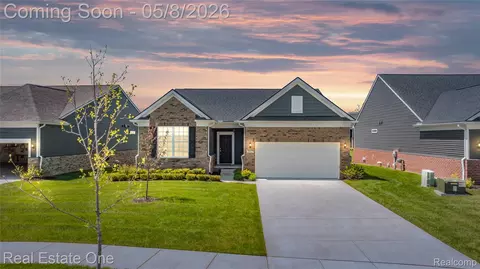 30067 Turtle Creek Cir, Lyon, MI 48165