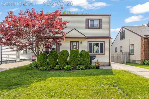 1019 Hoffman Ave, Royal Oak, MI 48067
