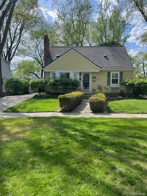 3633 Robina Ave, Berkley, MI 48072