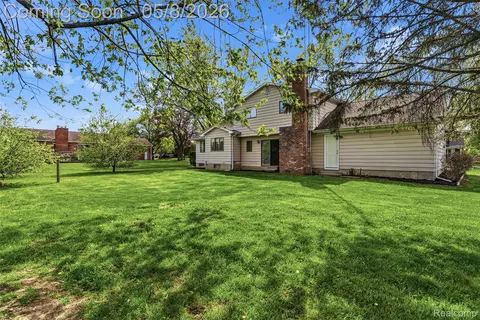 Exterior - 604 Luce Ave, Flushing, MI 48433 photo 2 of 3