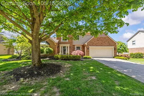 42505 Bradner Rd, Northville, MI 48168