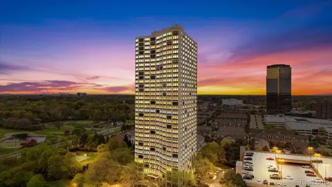 5000 Town Ctr #3303-3304, Southfield, MI 48075