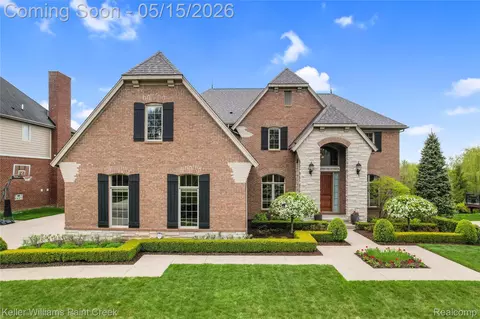 2757 Addison Cir N, Oakland, MI 48306
