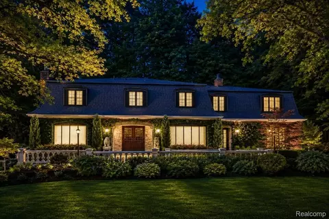 45778 Fermanagh Dr, Northville, MI 48168