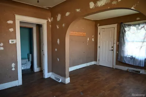313 Kentucky Ave, Monroe, MI 48161 photo 5