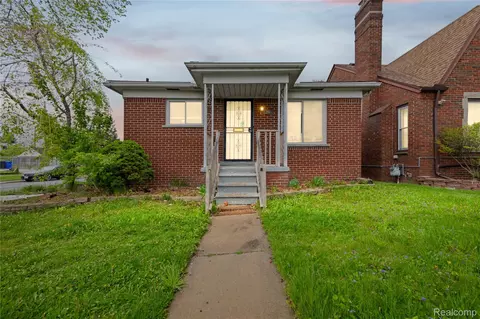 12901 Visger St, Detroit, MI 48217