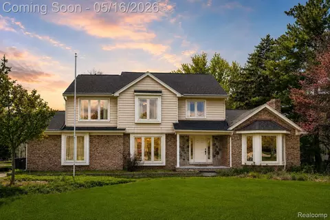 20007 Stamford Dr, Livonia, MI 48152