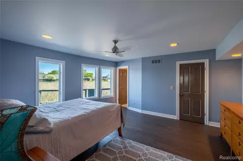 Bedroom - 2350 Crane Rd, Fenton, MI 48430 photo 4 of 4