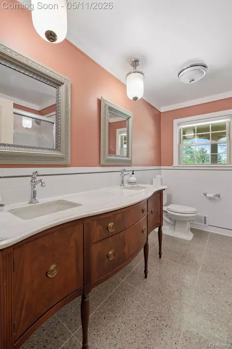 Bath - 2700 N Hacker Rd, Howell, MI 48855 photo 1 of 1