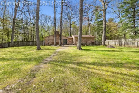 Exterior - 2700 N Hacker Rd, Howell, MI 48855 photo 1 of 7