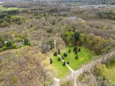 View/Area - 2700 N Hacker Rd, Howell, MI 48855 photo 2 of 5