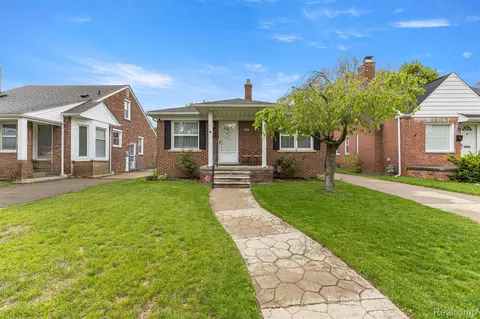 430 Nightingale St, Dearborn, MI 48128