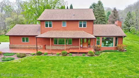 3960 Baldwin Rd N, Ortonville, MI 48462