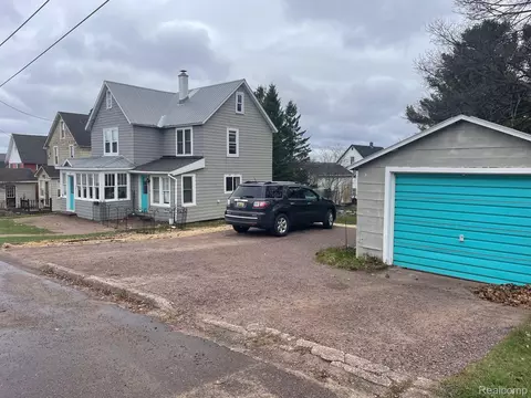 912 3rd St, Hancock, MI 49930