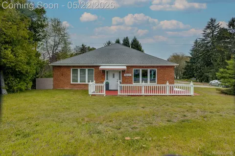 2400 N Lakeshore Rd, Carsonville, MI 48419