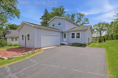 142 Mill St, Ortonville, MI 48462