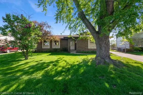 1344 Saltz Ct, Canton, MI 48187