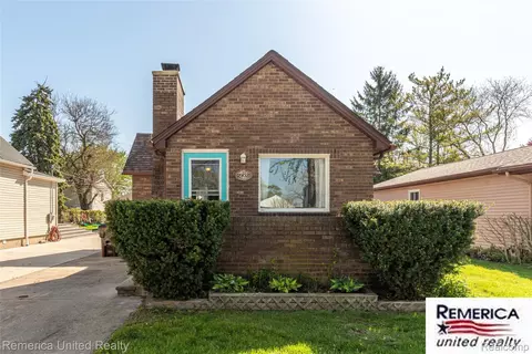 29821 Munro St, Gibraltar, MI 48173