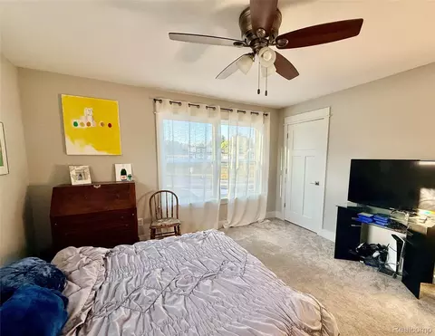 Bedroom - 9220 S Flaska Dr, Solon, MI 49621 photo 9 of 11