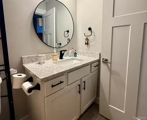 Bath - 9220 S Flaska Dr, Solon, MI 49621 photo 10 of 10