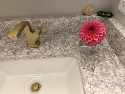 Bath - 9220 S Flaska Dr, Solon, MI 49621 photo 3 of 10