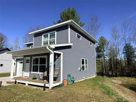 Exterior - 9220 S Flaska Dr, Solon, MI 49621 photo 2 of 4