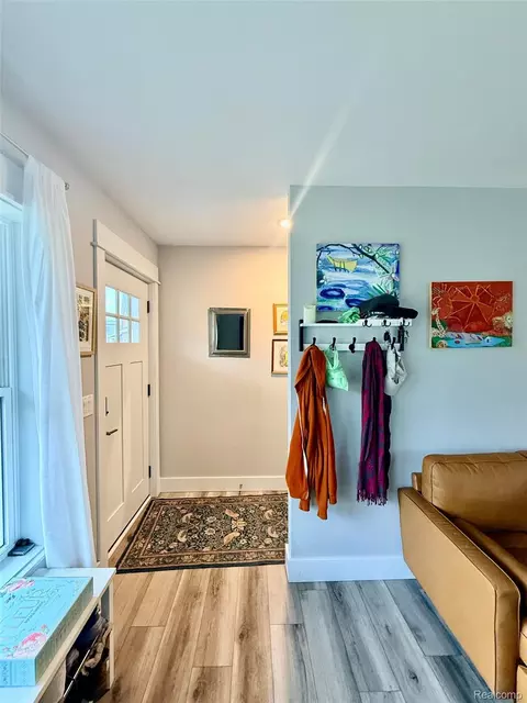 Entry Way - 9220 S Flaska Dr, Solon, MI 49621 photo 2 of 3