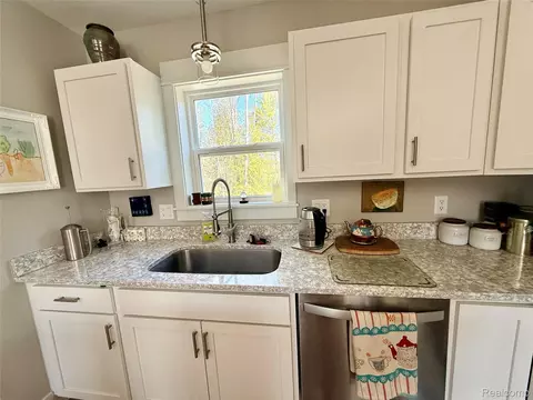 Kitchen - 9220 S Flaska Dr, Solon, MI 49621 photo 5 of 5
