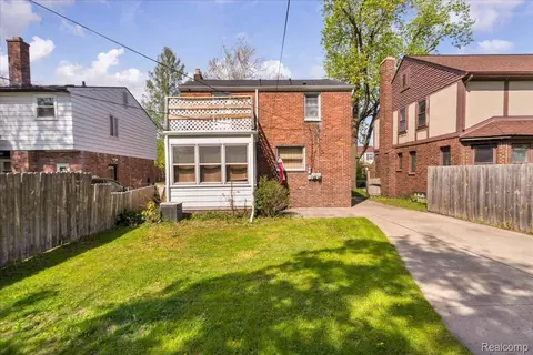 Other - 4995 Hillcrest St, Grosse Pointe, MI 48236 photo 4 of 5