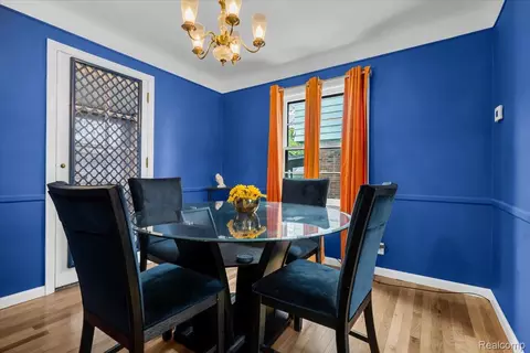 Dining - 4995 Hillcrest St, Grosse Pointe, MI 48236 photo 1 of 2