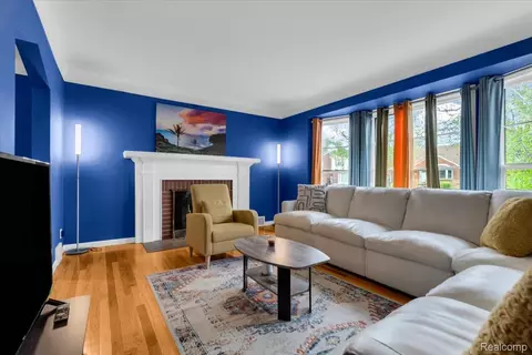 Other - 4995 Hillcrest St, Grosse Pointe, MI 48236 photo 1 of 5