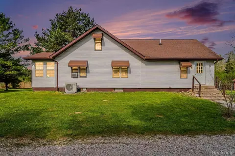 8261 N Dort Hwy, Mount Morris, MI 48458