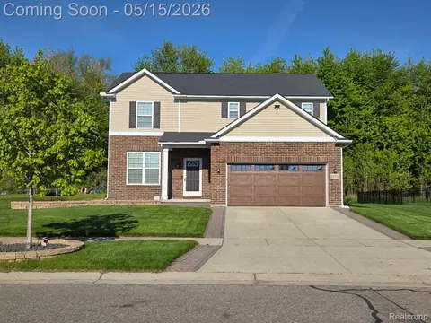 28720 Apple Blossom Dr, Huron, MI 48134