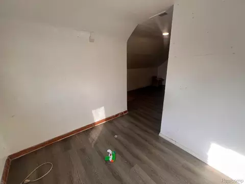 Bedroom - 12000 Charest St, Hamtramck, MI 48212 photo 11 of 11