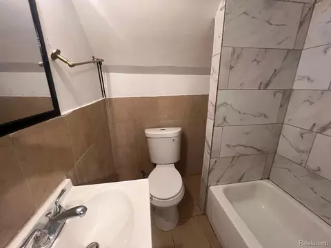 Bath - 12000 Charest St, Hamtramck, MI 48212 photo 3 of 4