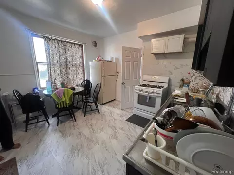 Kitchen - 12000 Charest St, Hamtramck, MI 48212 photo 1 of 2