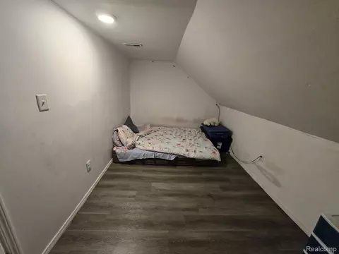 Bedroom - 12000 Charest St, Hamtramck, MI 48212 photo 2 of 11