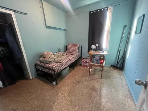 Bedroom - 12000 Charest St, Hamtramck, MI 48212 photo 5 of 11