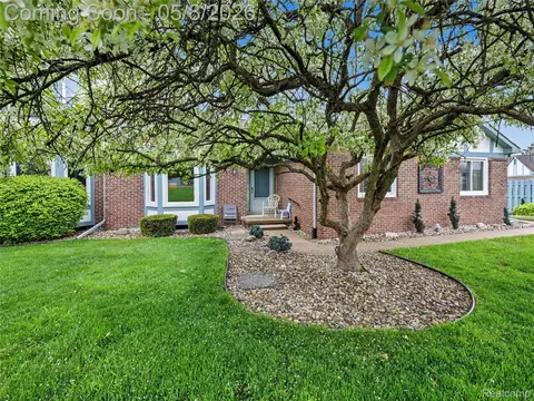 Other - 15596 Huntcliff Dr #40, Macomb, MI 48044 photo 5 of 5