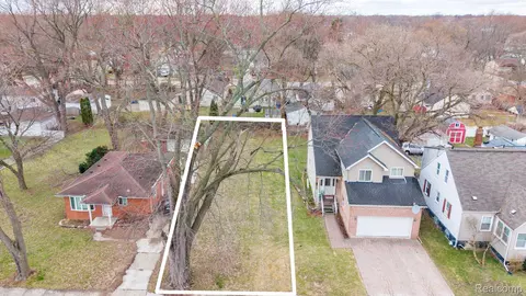 5128 Harding St, Dearborn Heights, MI 48125