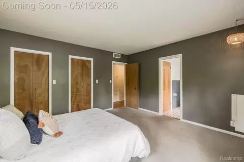 Bedroom - 1771 Brookside Dr, Flint, MI 48503 photo 2 of 4