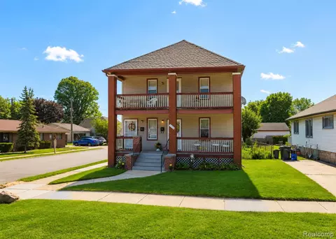 1555 Lafayette Blvd, Lincoln Park, MI 48146
