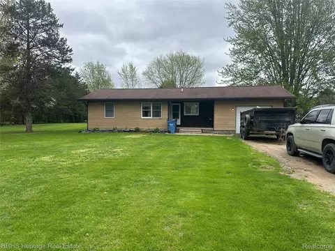 2901 Patterson Lake Rd, Putnam, MI 48169