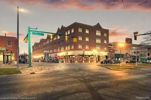 220 Mac Ave #411, East Lansing, MI 48823
