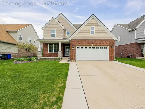 7994 Chestnut Dr, Westland, MI 48185