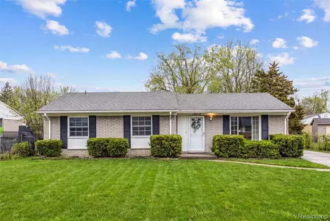 10819 Buchanan St, Van Buren, MI 48111
