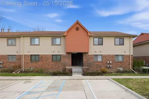 38800 Lanse Creuse St, Harrison, MI 48045