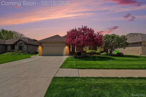 50183 Oxford Dr, Macomb, MI 48044